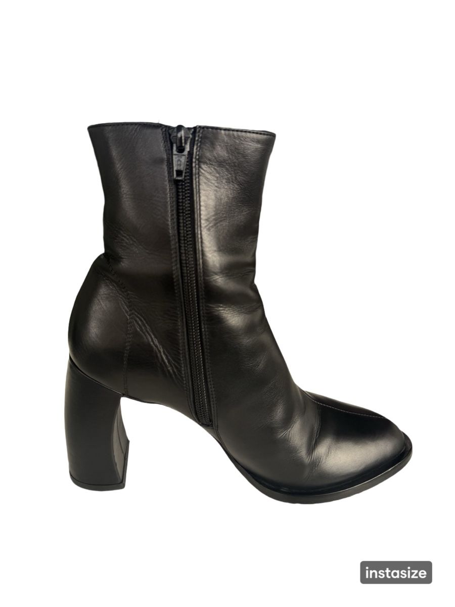 Scarpe da donna: Ann Demeulemeester black leather ankle boots. – Nuovo (secondo la descrizione) da Luzern venduto da liz_6fgj 4
