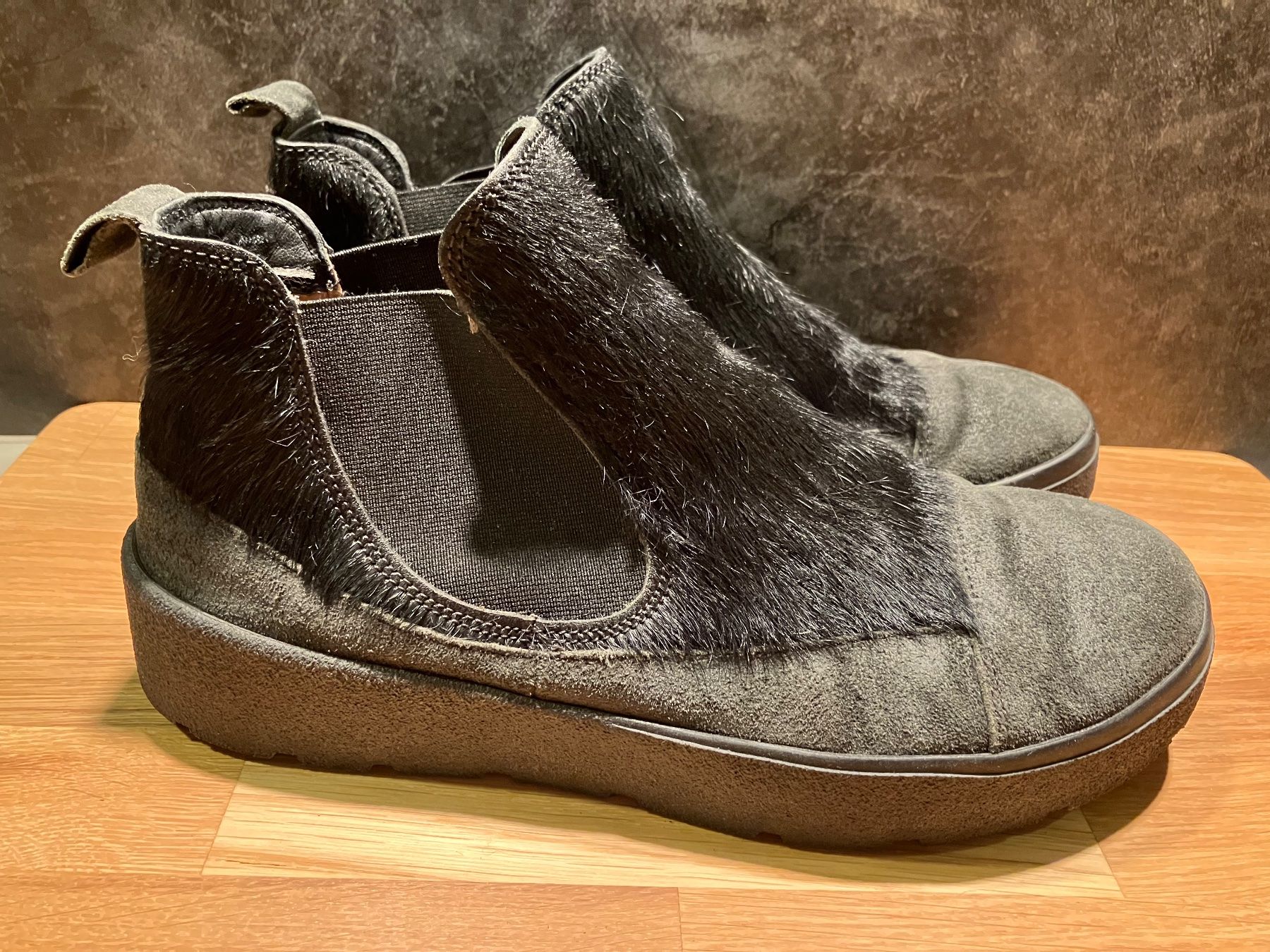 Think Damenschuhe: Kuhfell-Schuhe von Think – Gebraucht aus Basel von toy_t8bb