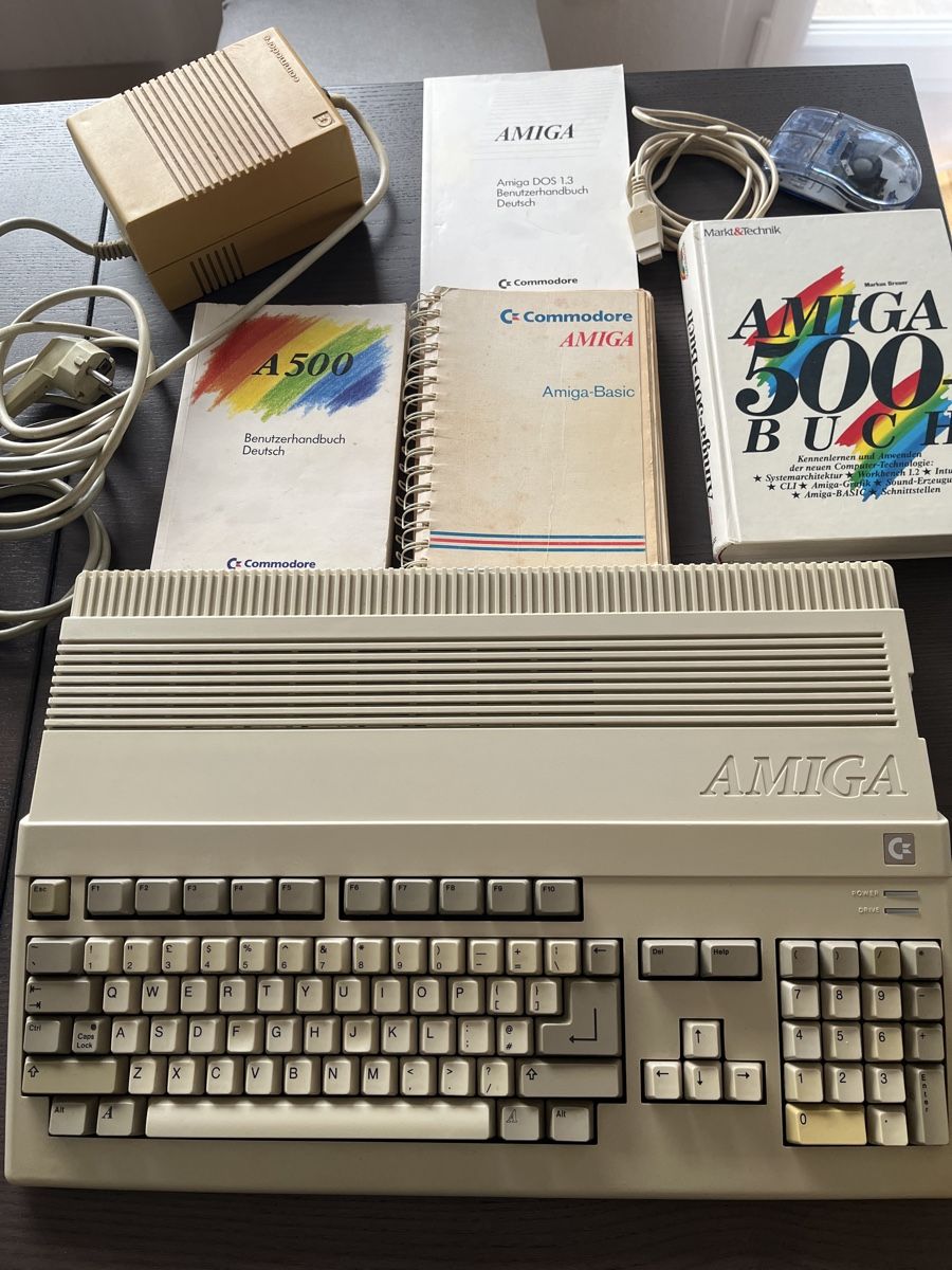 Commodore PCs: Commodore Amiga 500 pack REV6 most likely – Gebraucht aus Esslingen von  2
