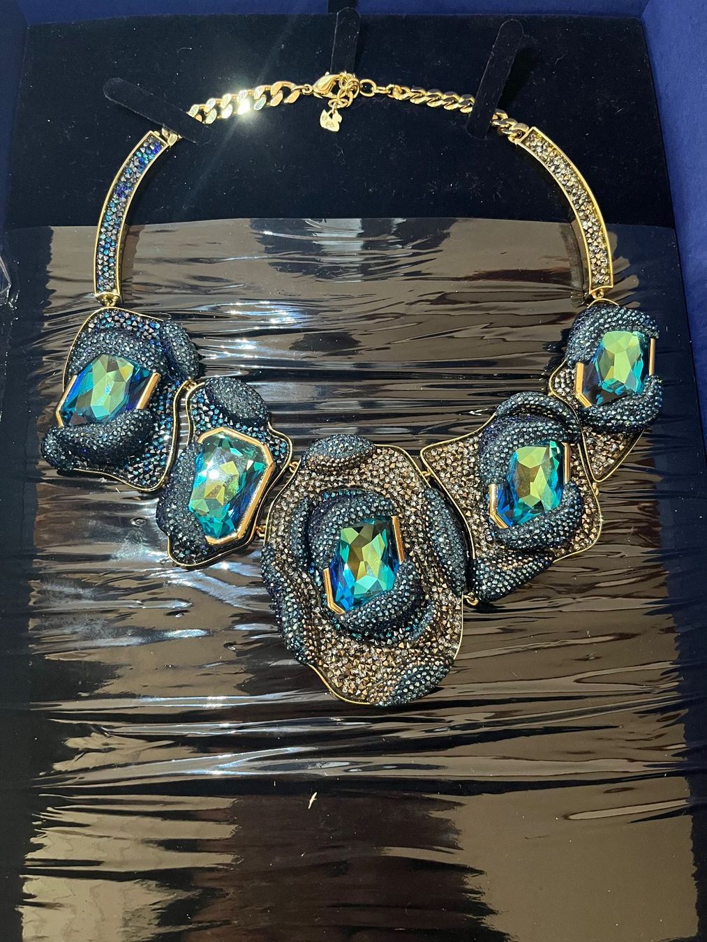 Swarovski Catenine: Swarovski Statement Kette limitiert, & original verpackt – Nuovo e nell'imballaggio originale da Kirchleerau venduto da Piroska05 2