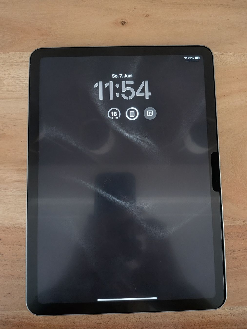 Apple Tablet PC: iPad Air 2025 - 128GB Bundle mit Pencil Pro & Logitech Hülle – Usato da Mollis venduto da HRSeventyOne 2
