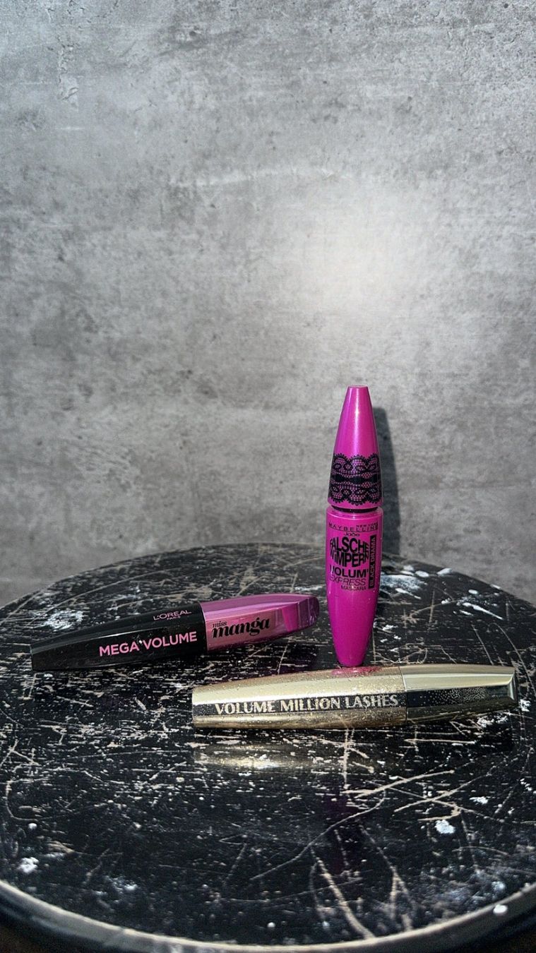Make-up: maybelline new york - false lash volume express mascara – Nuovo (secondo la descrizione) da Oftringen venduto da tola19