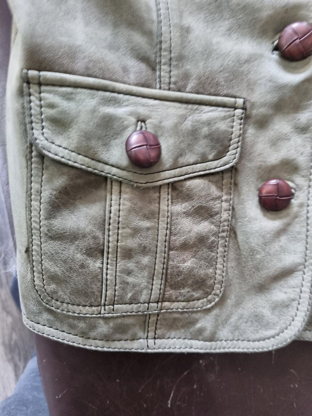Esprit Giacche: Leder Jacke Esprit military style – Usato da Uetliburg SG venduto da mafrey63 3