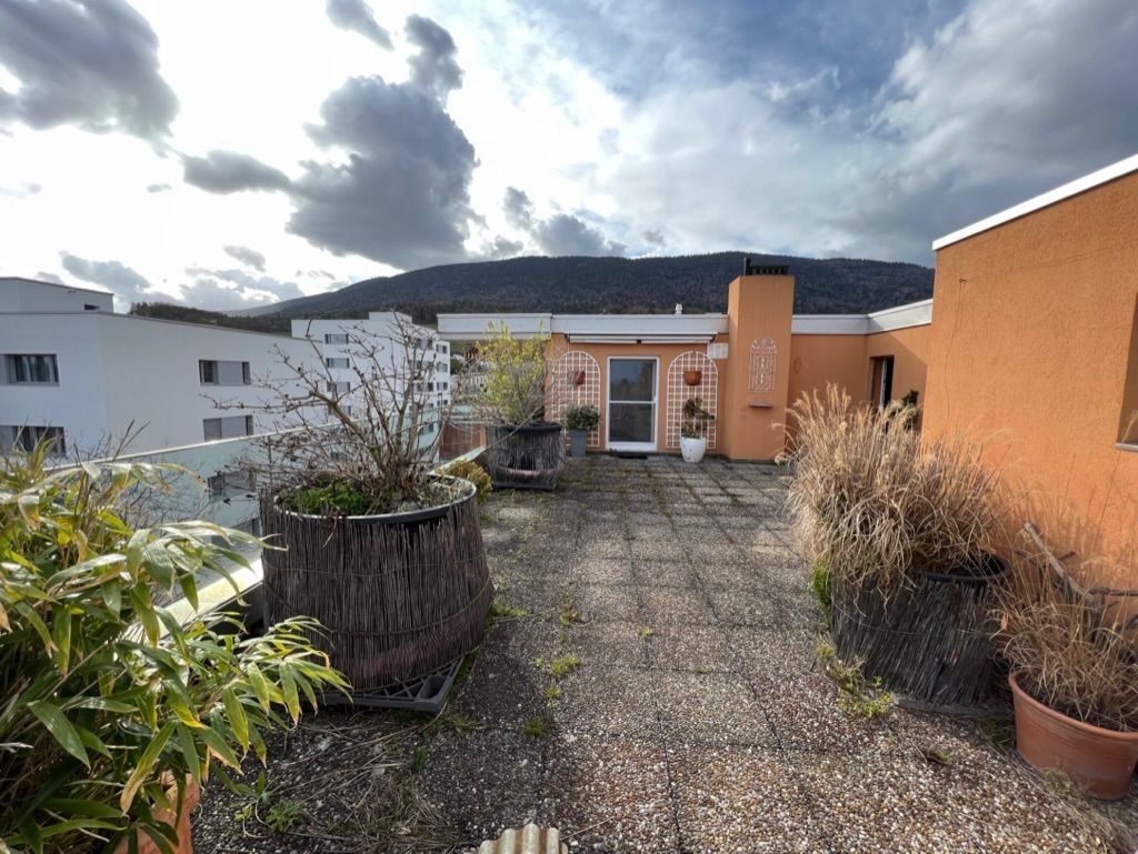 Eternit Vasi per fiori: Grands bac de plantes – Usato da Montreux venduto da IFP4 5