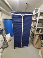 Mottenschrank 