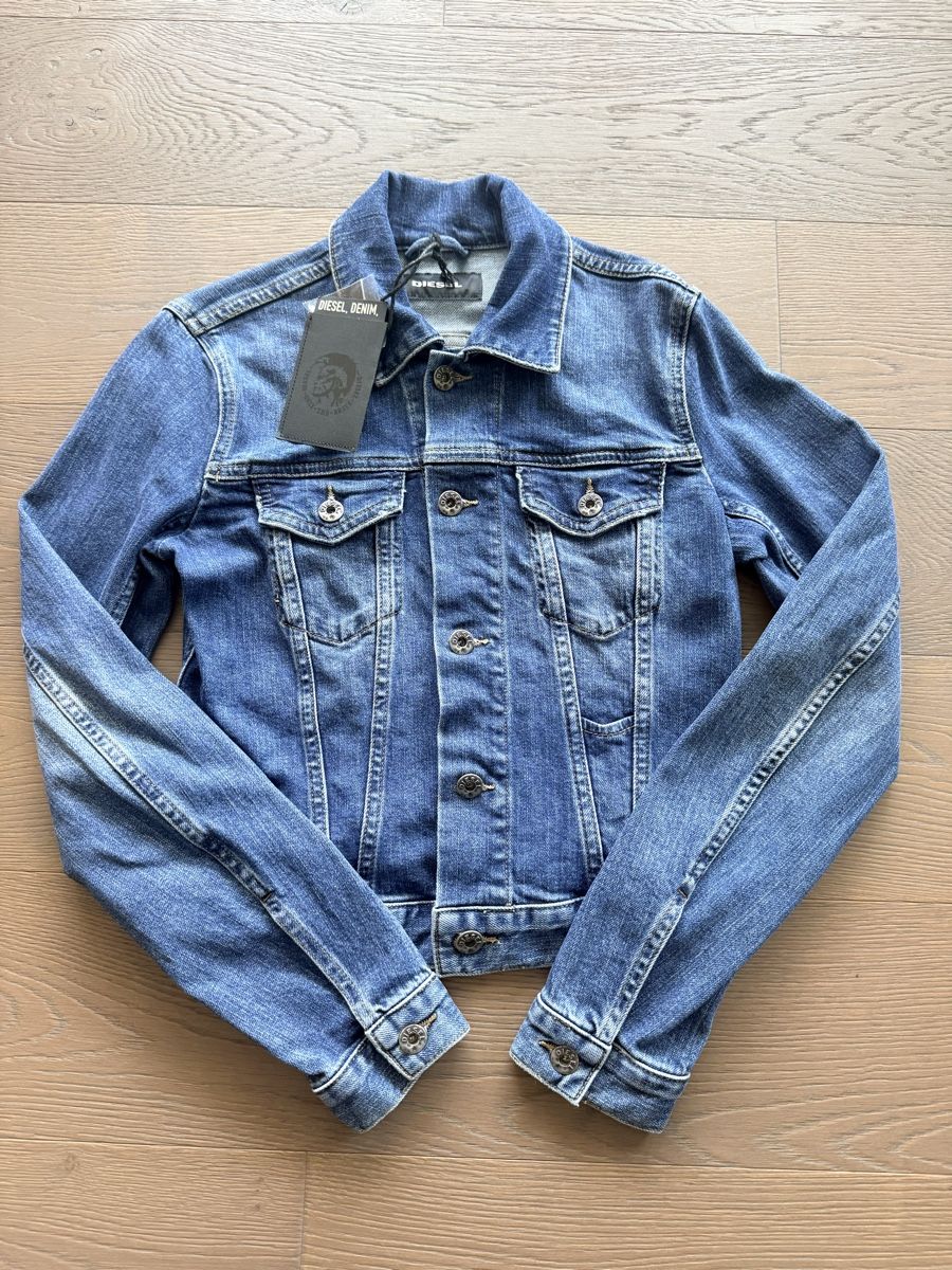 Diesel Giacche: Diesel jeans jacket – Nuovo e nell'imballaggio originale da Melide venduto da Nikola-123
