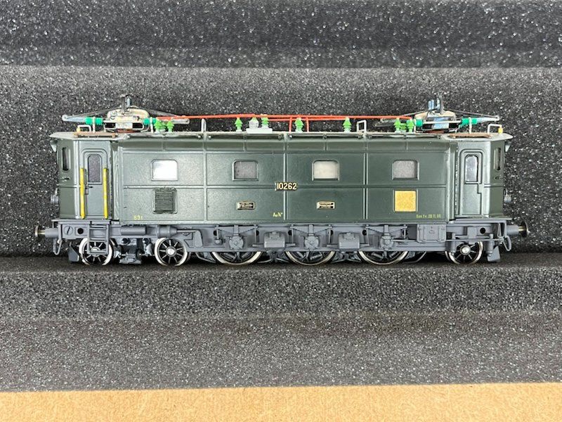 Metropolitan Modelleisenbahnen: SBB Ae 3/6 III Metropolitan DC – Gebraucht aus Büsserach von ModellbahnDepot 5