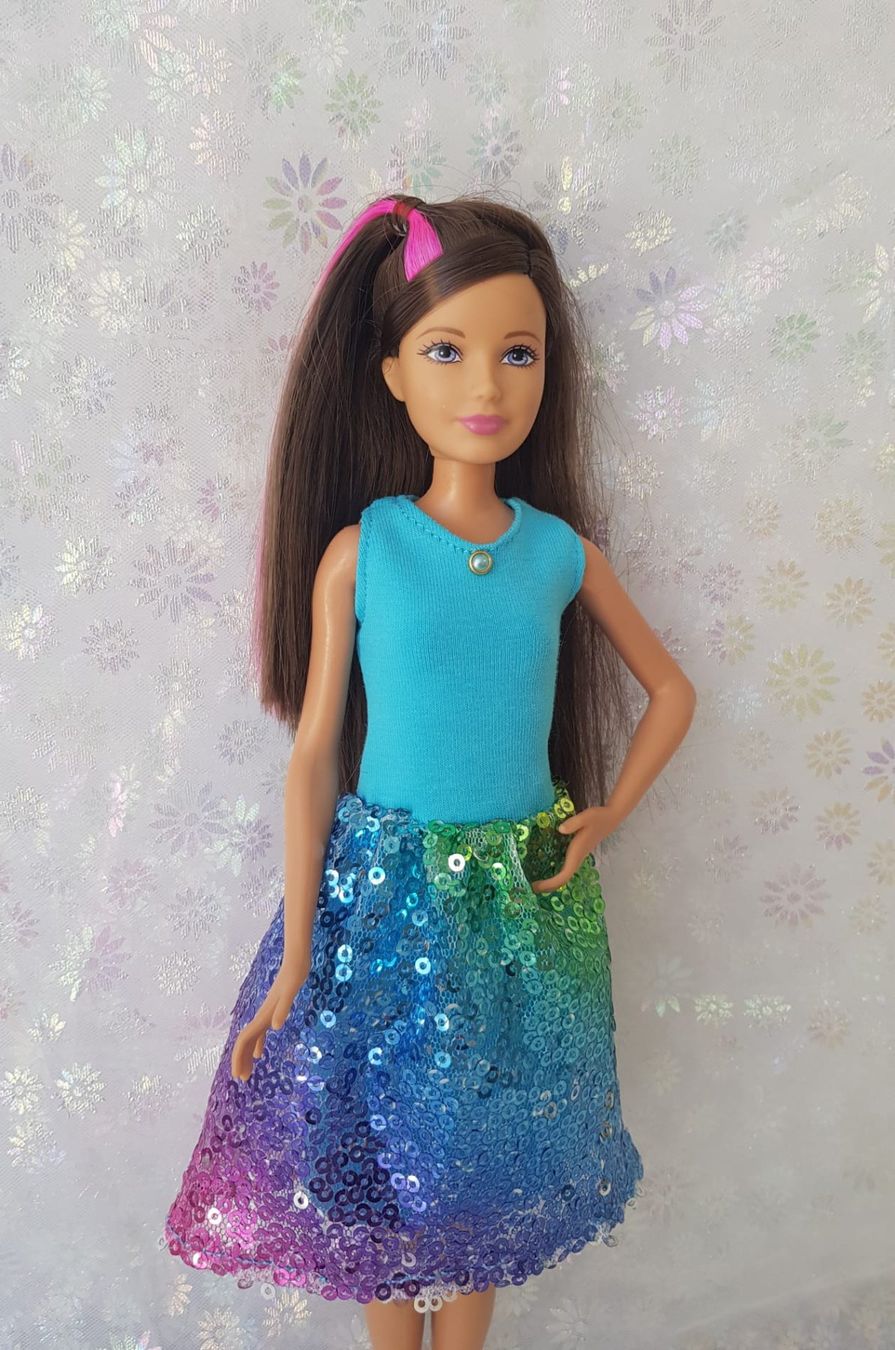Puppen: Barbie Kleid für Skipper Barbieschwester – Neu (gemäss Beschreibung) aus Lachen SZ von Sakura4hime 3