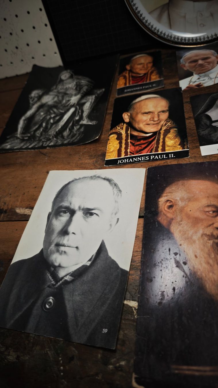 Foto & Immagini: Wunderschöner alter Papst Teller und diversehieligen Bilder – Usato da Gelterkinden venduto da MYSTOREFORYOU4460 3