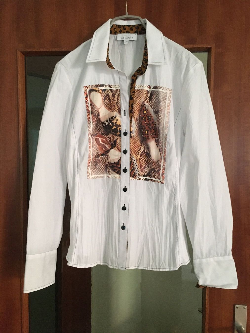 Camicette: Neue Bluse von Just White – Nuovo e nell'imballaggio originale da Lausen venduto da tiguan07