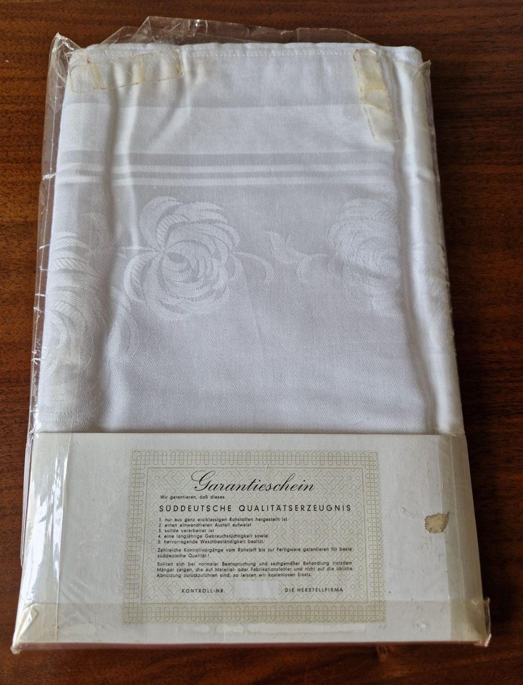 Servietten: Mako Servietten, 6 Stk.50x50cm – Neu und originalverpackt aus Bern von Antikbatik 2