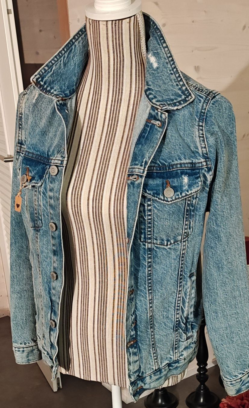 Jacken & Mäntel: Denim Jeansjacke Gr.152 – Gebraucht aus Feldbach von Lizze