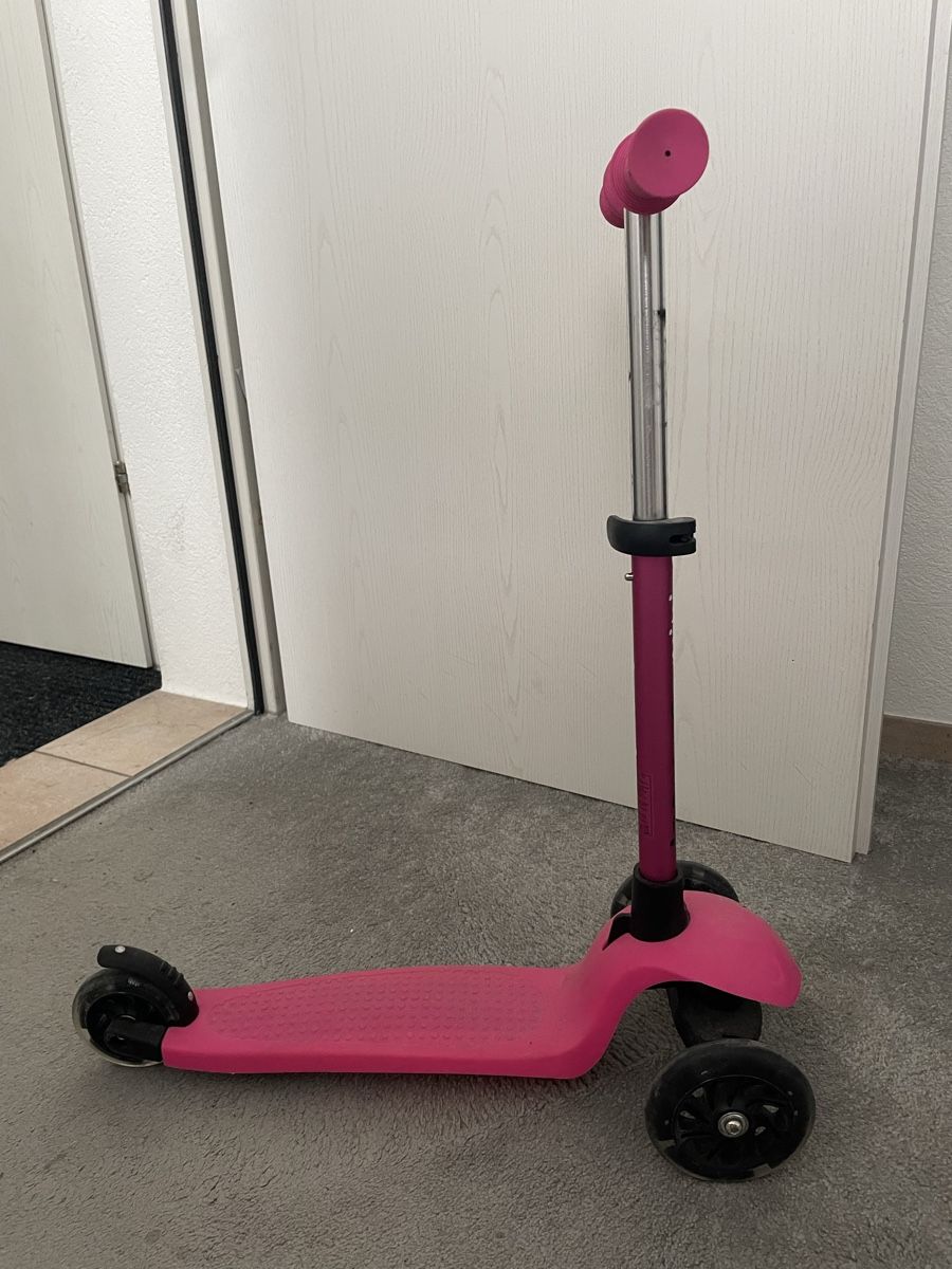 Kickboard: Pinkes isporter Mini Trottinett – Usato da Wallenwil venduto da van_vkm9 1
