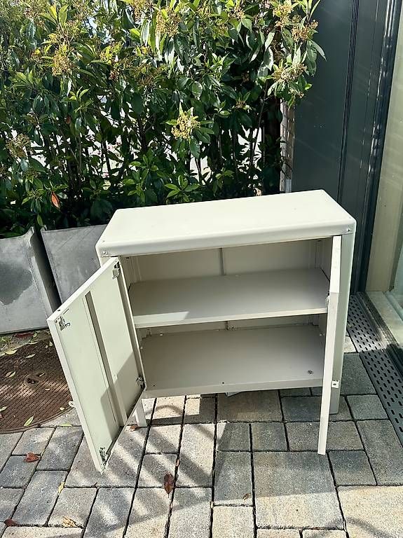 Armadi: IKEA KOLBJÖRN Metallschrank  CHF 50. – Usato da Mönchaltorf venduto da adii81 1