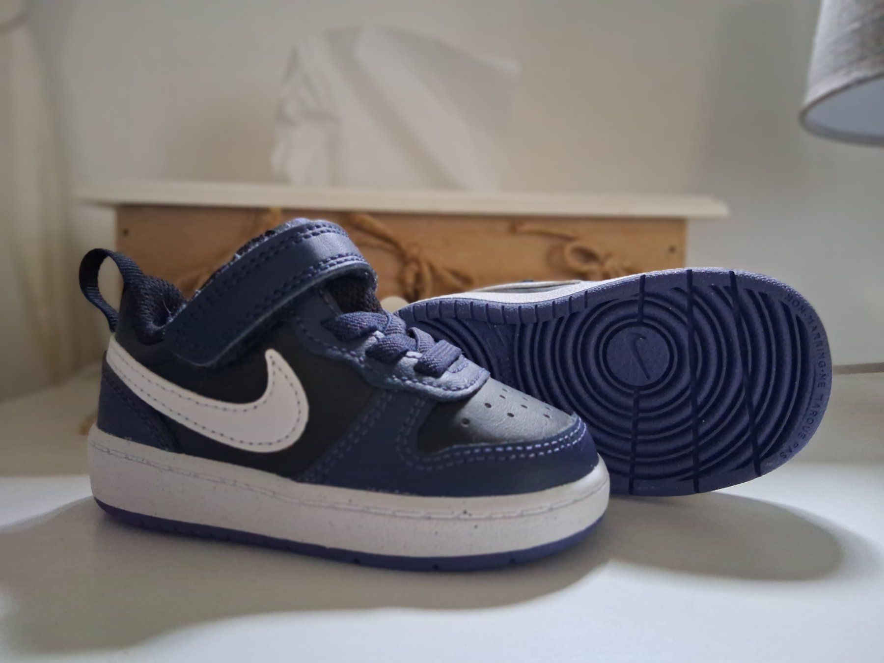Nike Scarpe per ragazzi: Nike Baby Neu gr 21 – Nuovo (secondo la descrizione) da Astano venduto da mclotto 1