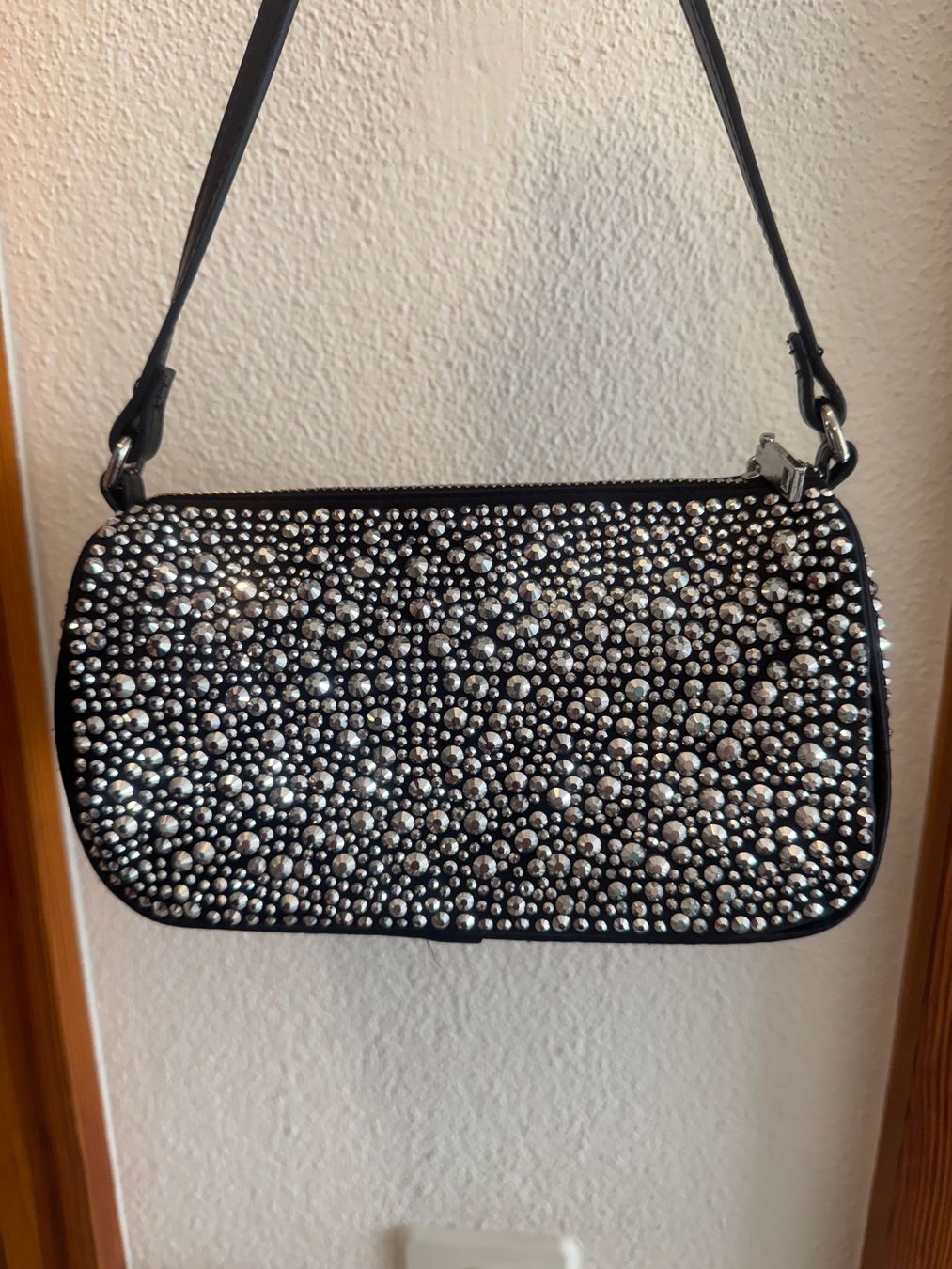 Borse da donna: Borsa nera con strass ✨️ – Usato da Grono venduto da tes_6t5v