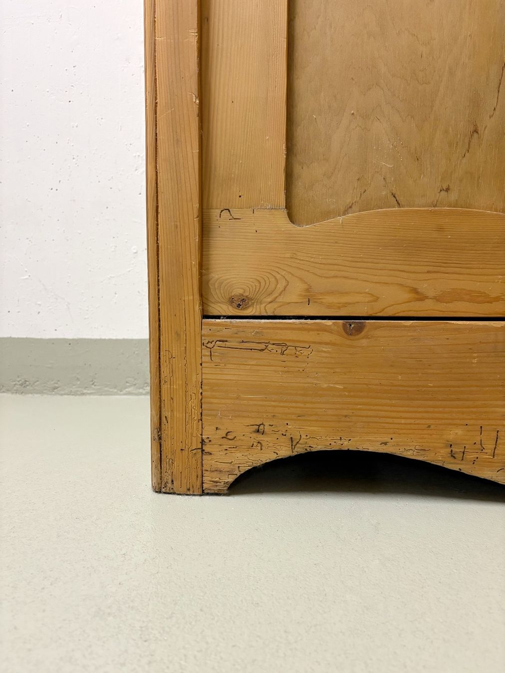 Armadi: Antiker Schrank aus Tannenholz – Usato da Neuenkirch venduto da Gluecks.Kauf 8