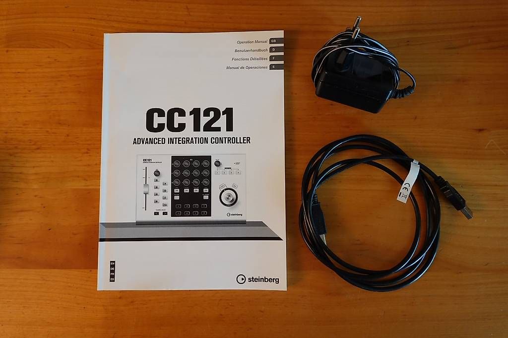 Console di mixaggio: Yamaha CC121 - DAW-Controller – Usato da Ortschwaben venduto da Hephaistos01 2
