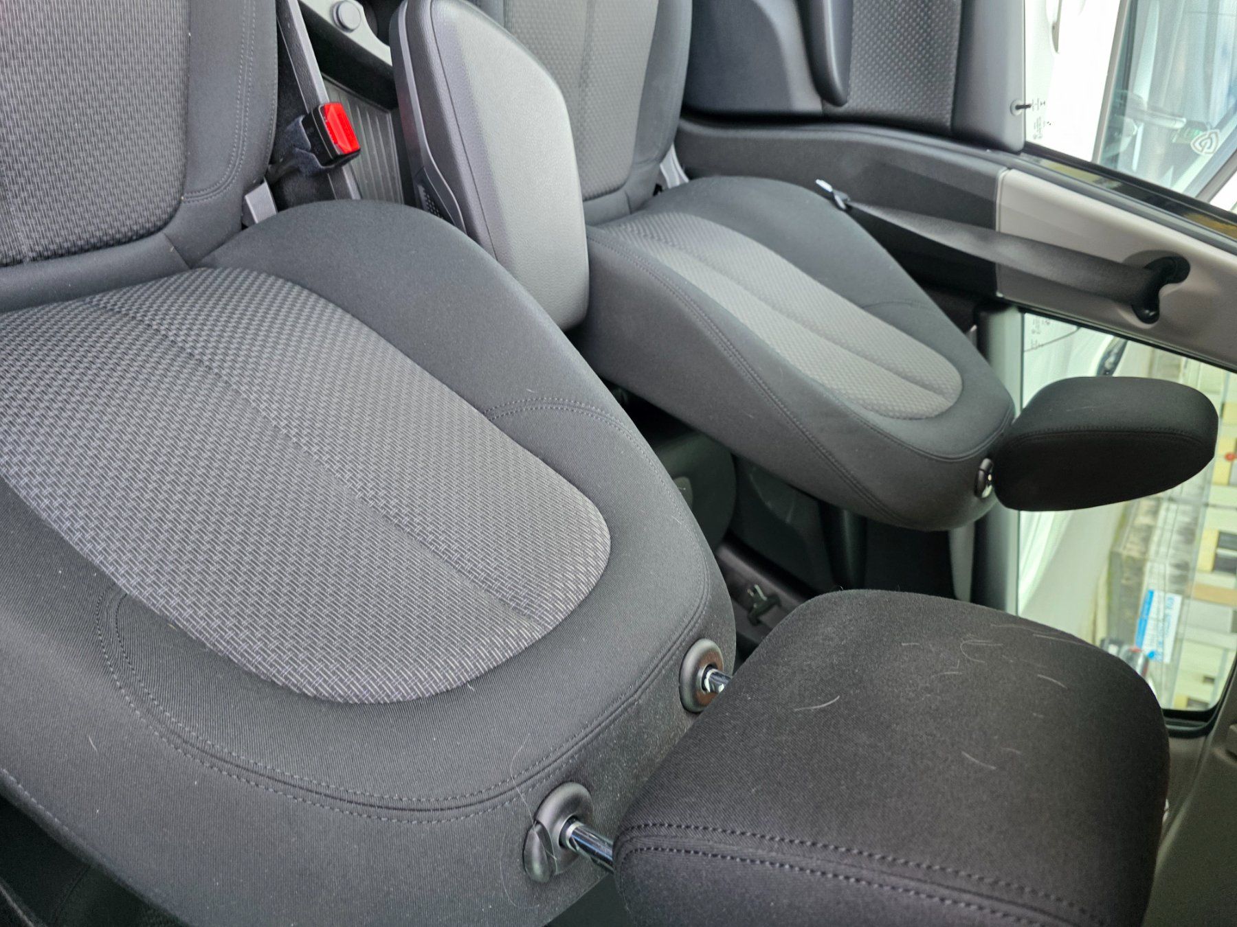 BMW Autos: BMW 218 xd active tourer – Gebraucht aus Rapperswil SG von Jhoney 4