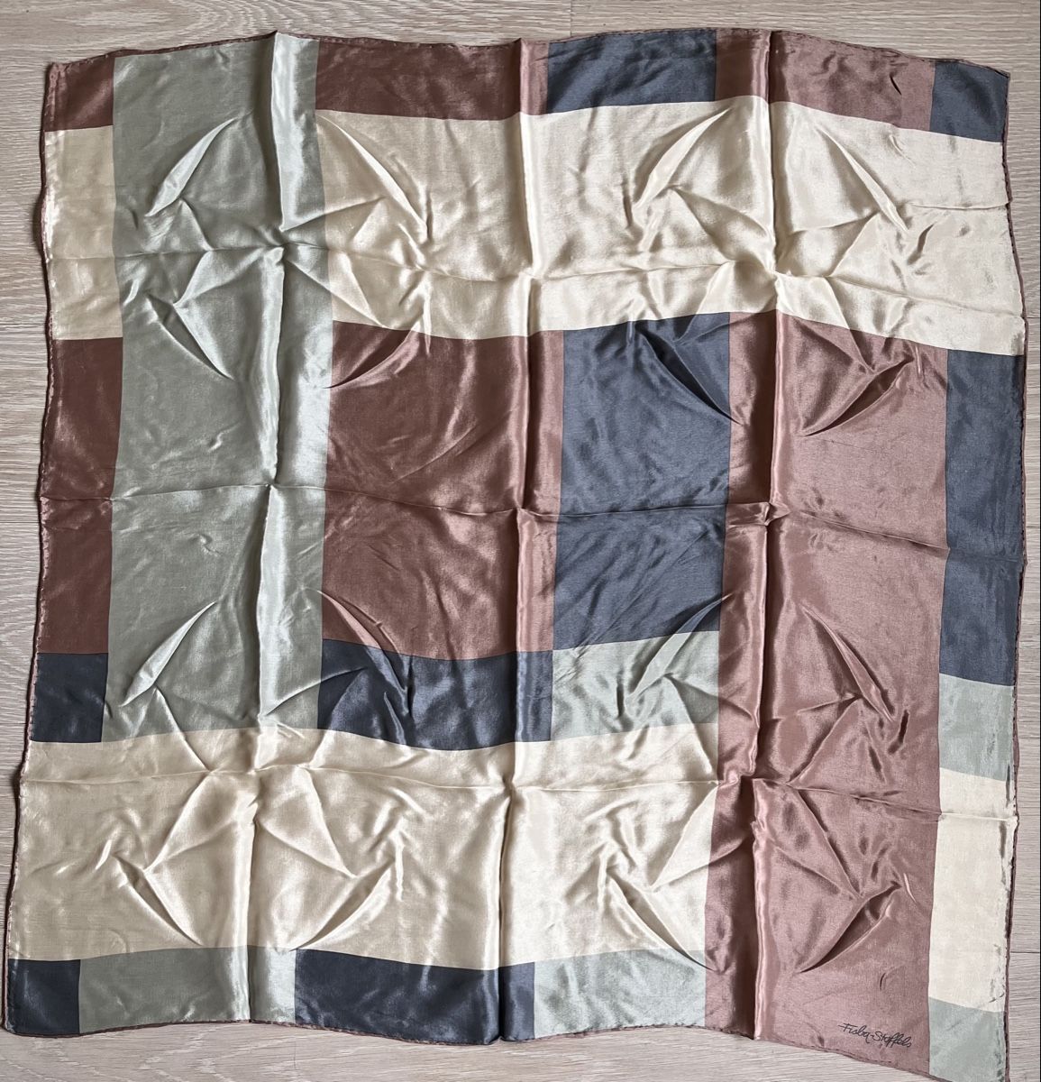 Foulard & Sciarpe: Fisba Stoffels Vintage Seidentuch – Nuovo (secondo la descrizione) da Aarau venduto da PPhof96