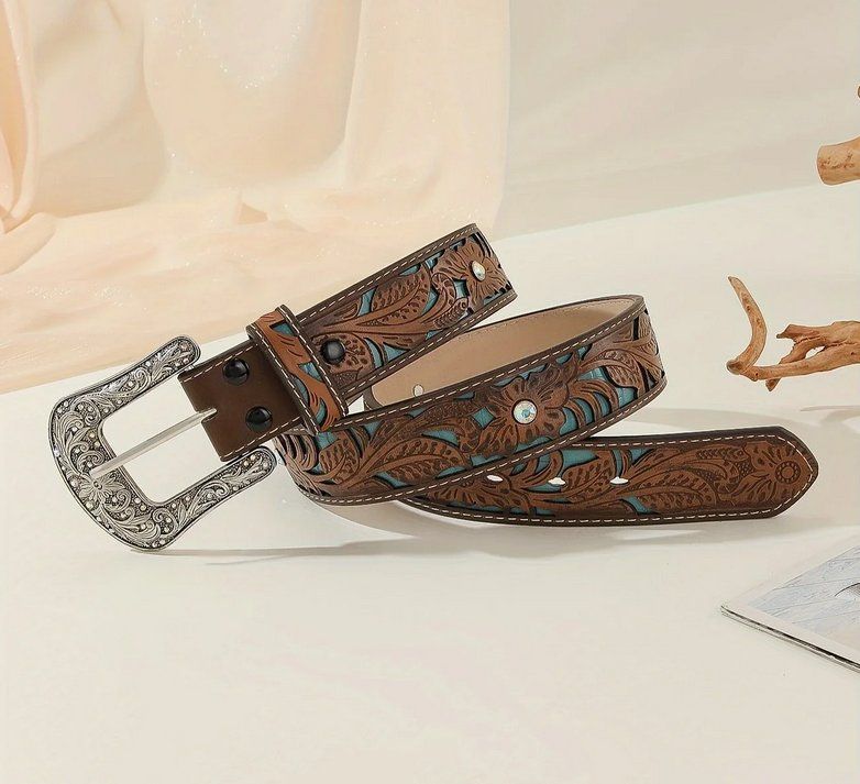 Cinture: Gürtel im Western-Boho-Stil mit Nieten – Nuovo e nell'imballaggio originale da Lausanne venduto da FASHION-WORLD-SHOP 2