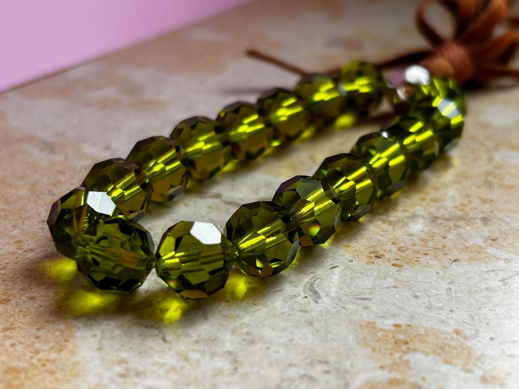Bracciali & Braccialetti: Armband olivgrün – Usato da Dittingen venduto da Bellevista