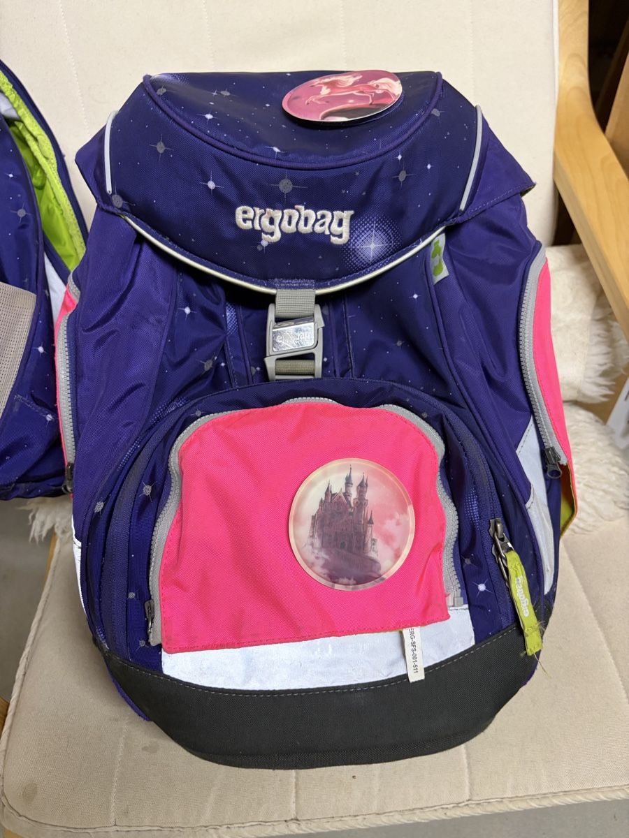 Ergobag Borse & Zaini: Ergobag Schulrucksack Mädchen – Usato da Arlesheim venduto da thoma2010