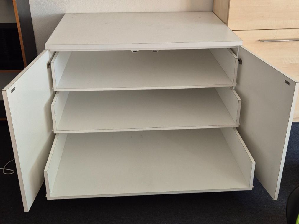 Schränke: Plan-Schrank – Gebraucht aus Basel von Muck10 1