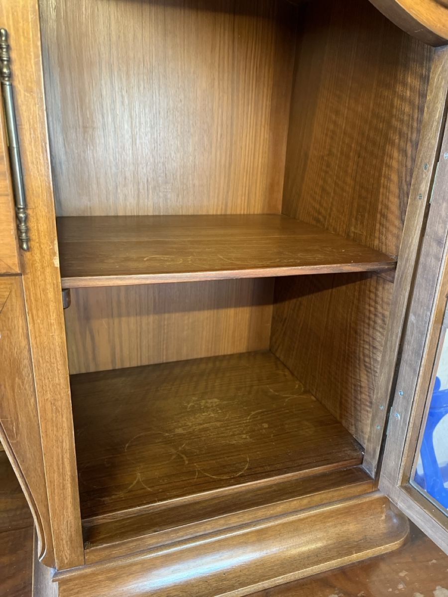 Credenze: Antiker Buffet-Schrank, mit Glasvitrine – Usato da Tenniken venduto da Bombadil8 1