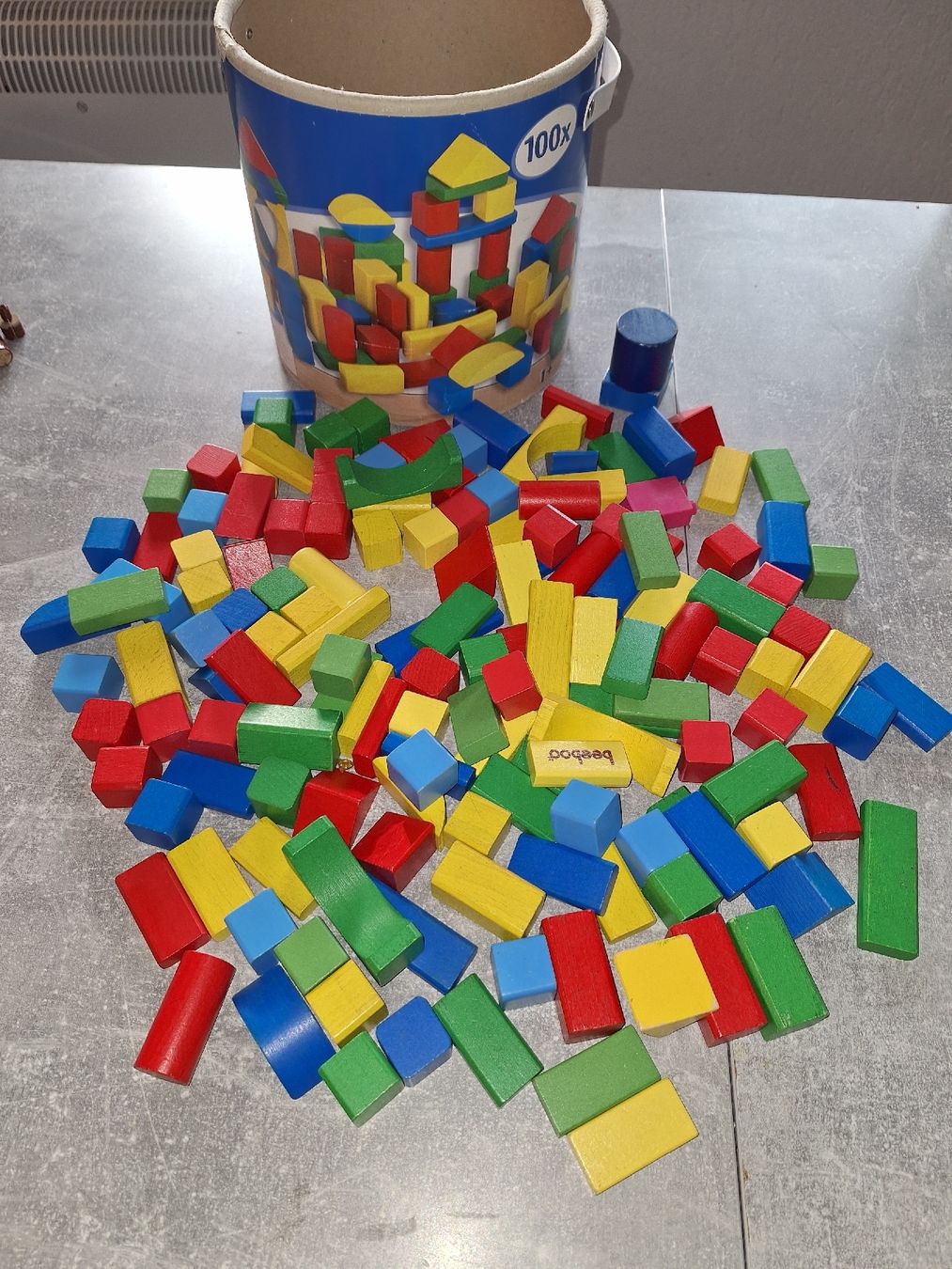 Spielzeuge: Bauklötze bunt 2Kg – Gebraucht aus Egerkingen von Niceli1