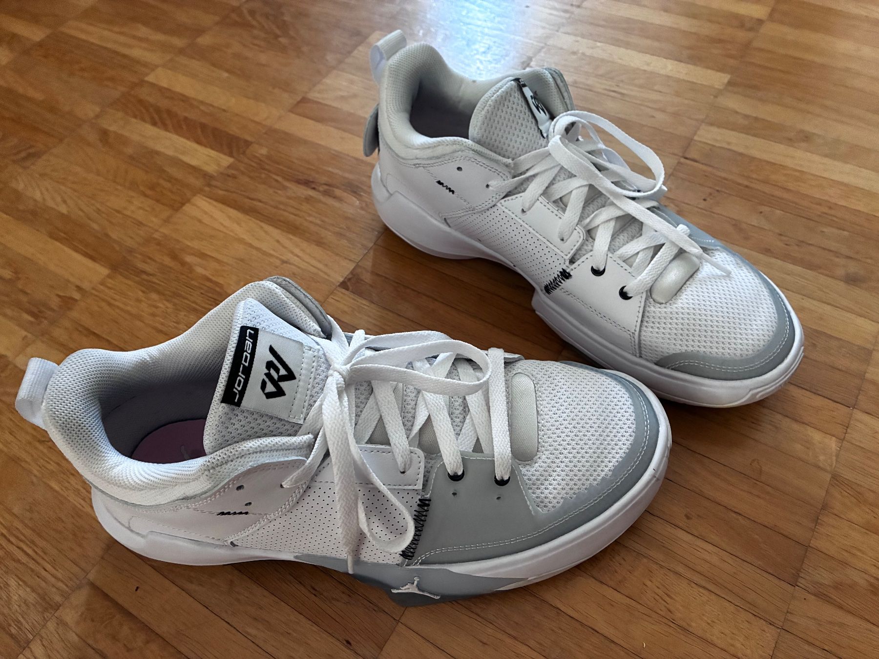 Jordan Scarpe da uomo: 2 Paar Jordan Take5. Grösse 44.5 – Usato da Zürich venduto da dja_dv56 1