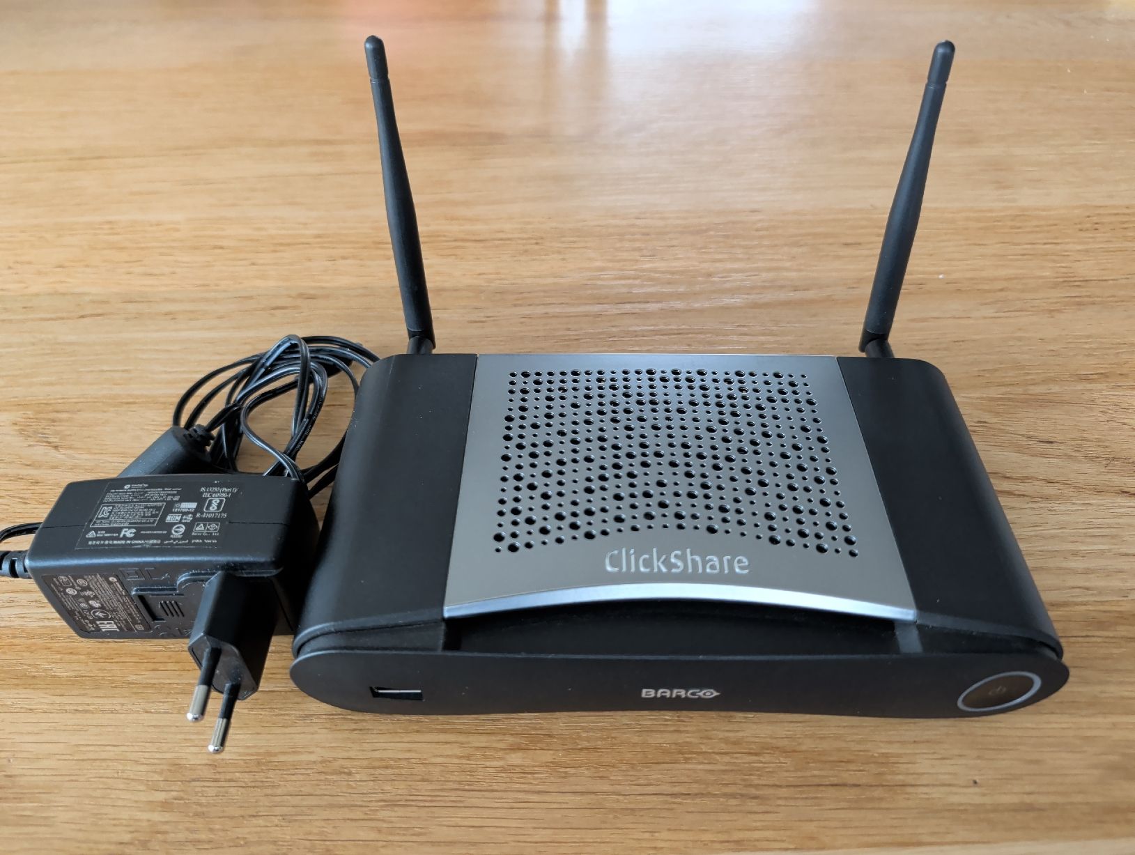 Hub & Switch: Barco ClickShare CSE-200 – Nuovo (secondo la descrizione) da Wetzikon ZH venduto da cbarcys