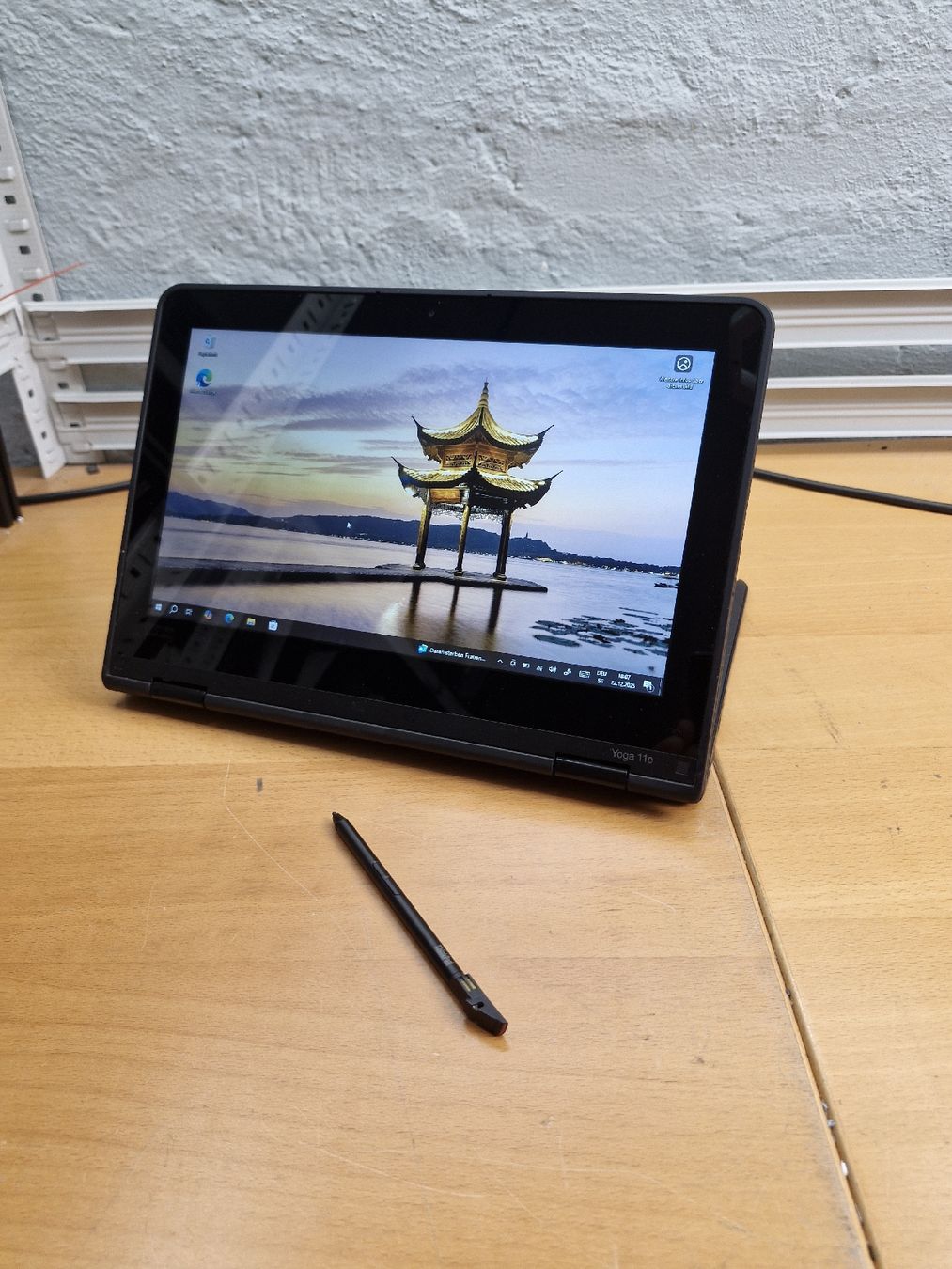 Lenovo Notebook: Lenovo Yoga 11e 5th Gen Touch Screen Stift – Usato da Adliswil venduto da SaveElektro 4