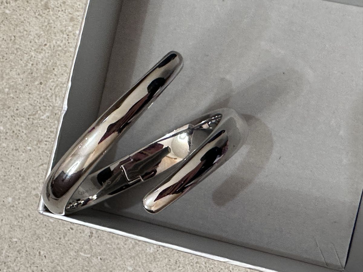 Calvin Klein Bracelets: Bracelet en argent Calvin Klein – D'occasion à Moudon par nessaja22 1
