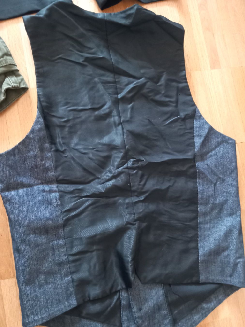 Kleiderpakete: Lot de vêtements taille S &M – Gebraucht aus Le Grand-Saconnex von Rgt87 4