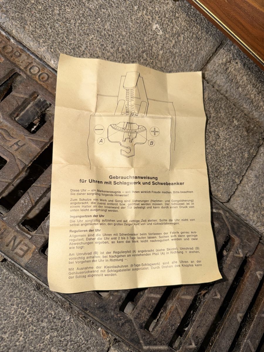 Pendules & Horloges murales: antike Tischuhr – D'occasion à Grosswangen par winkelfeld 4