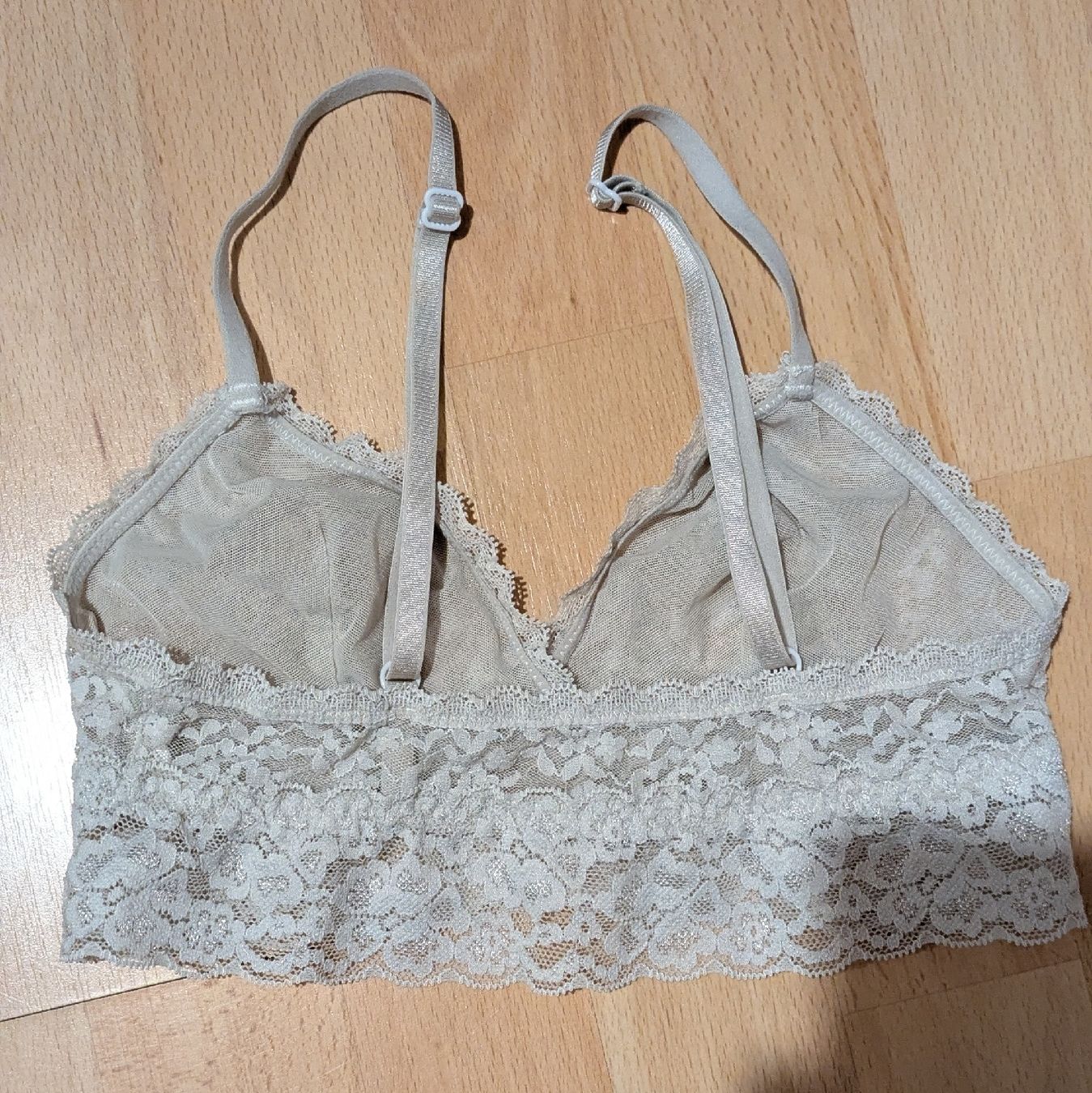 H&M Altra biancheria intima: H&M Bralette weiss – Usato da Morgarten venduto da rra_jvw7 1