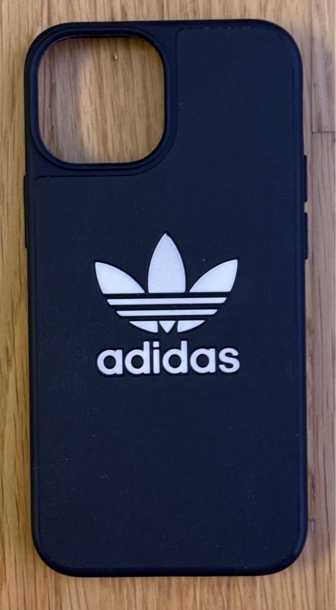 Apple Covers & Schutzfolien: Adidas - iPhone 13 mini Hülle - Hardcase – Gebraucht aus Emmenbrücke von Herzog07 3