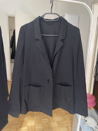 Schwarzer Blazer, Grösse S/M