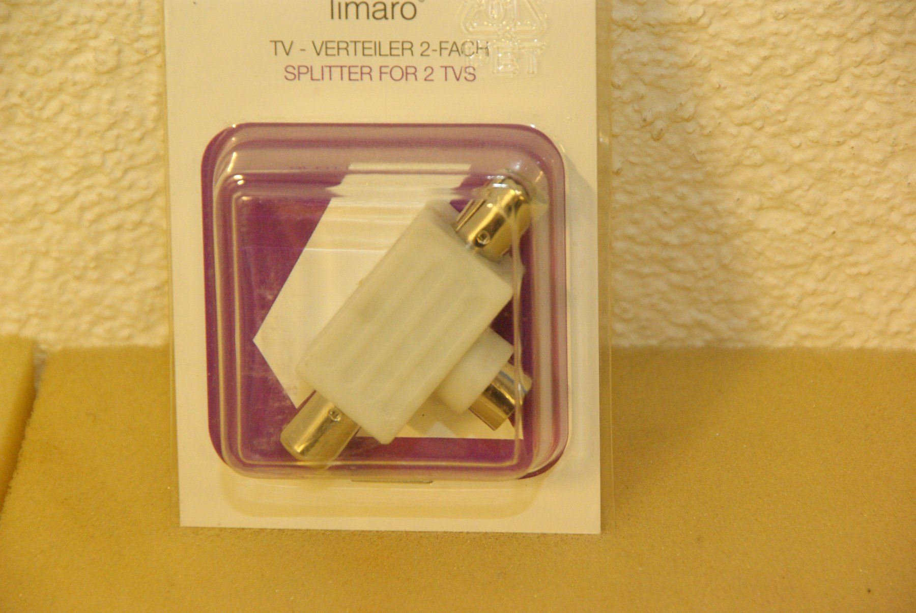 Laufwerke & Adapter: TV - Verteiler 2-fach, weiss – Neu und originalverpackt aus Herisau von Cevianer1844 1