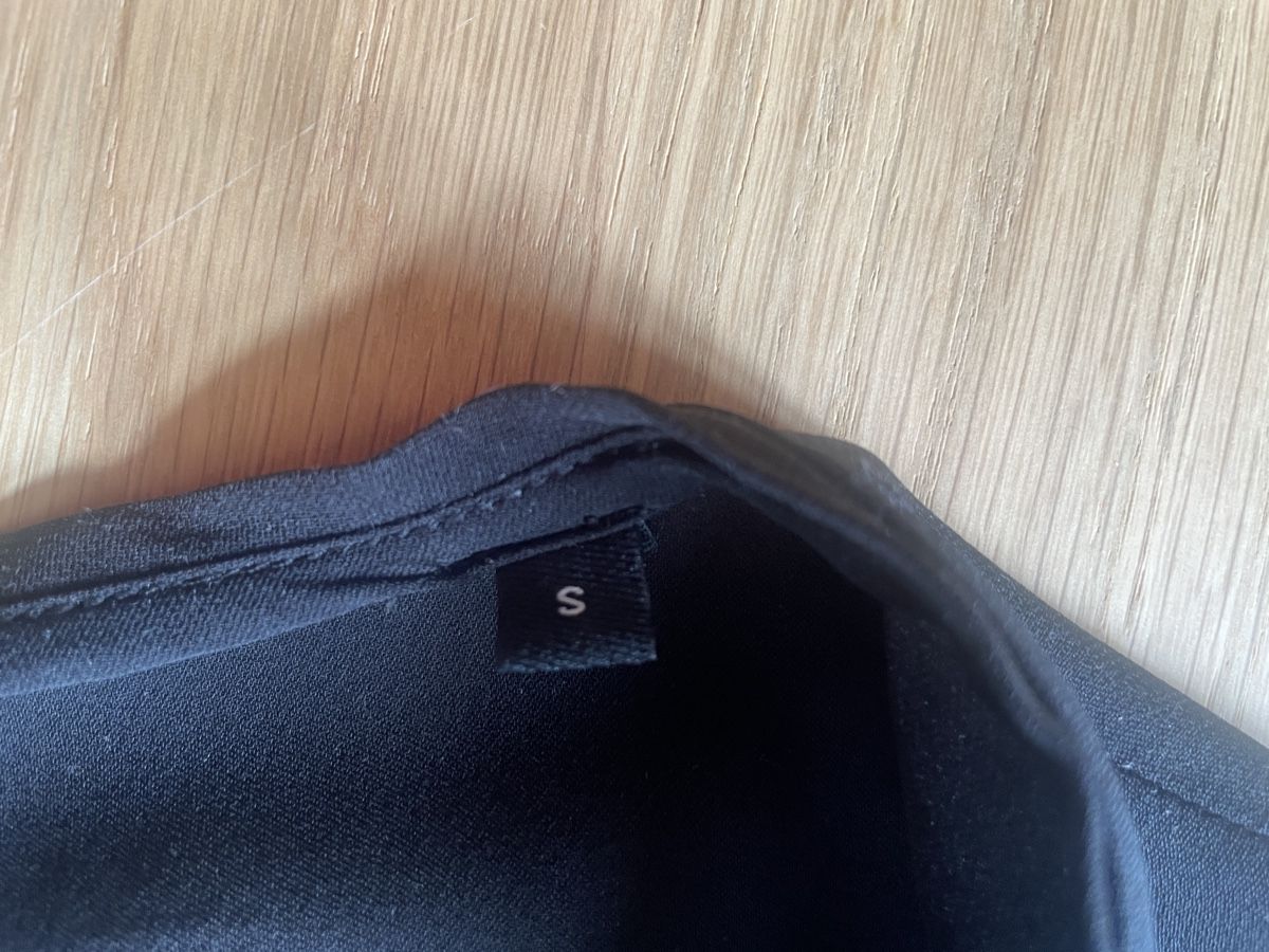 Blusen: Schwarze luftige Bluse – Gebraucht aus Zürich von pgr_9pzn 2