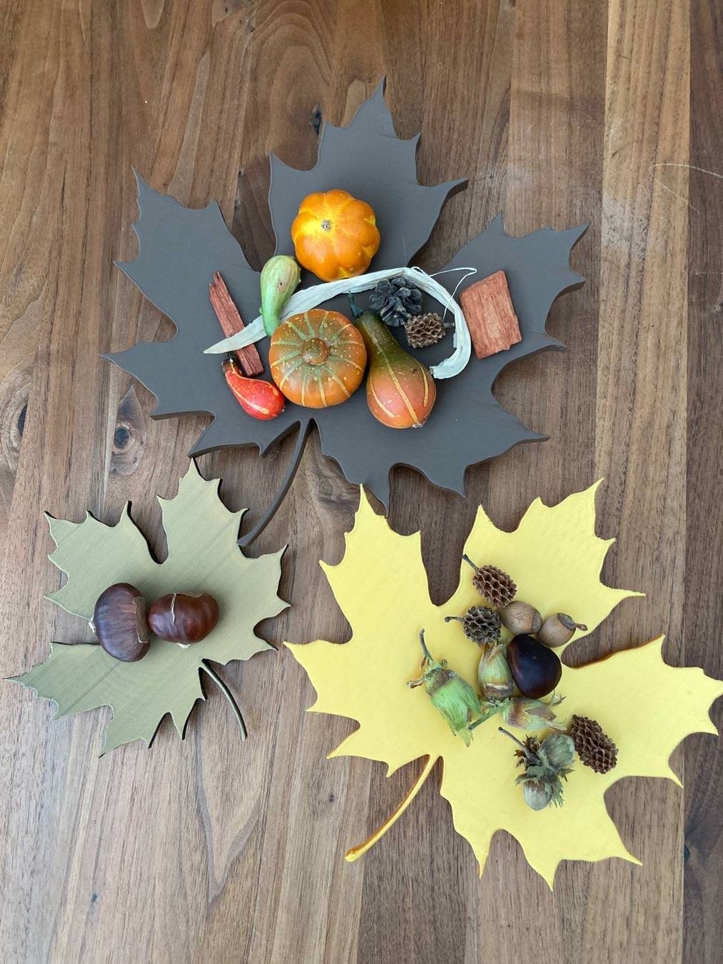 Tutte le decorazioni: Herbstblatt gross in verschiedenen Farben – Nuovo (secondo la descrizione) da Ermenswil venduto da hoember 1