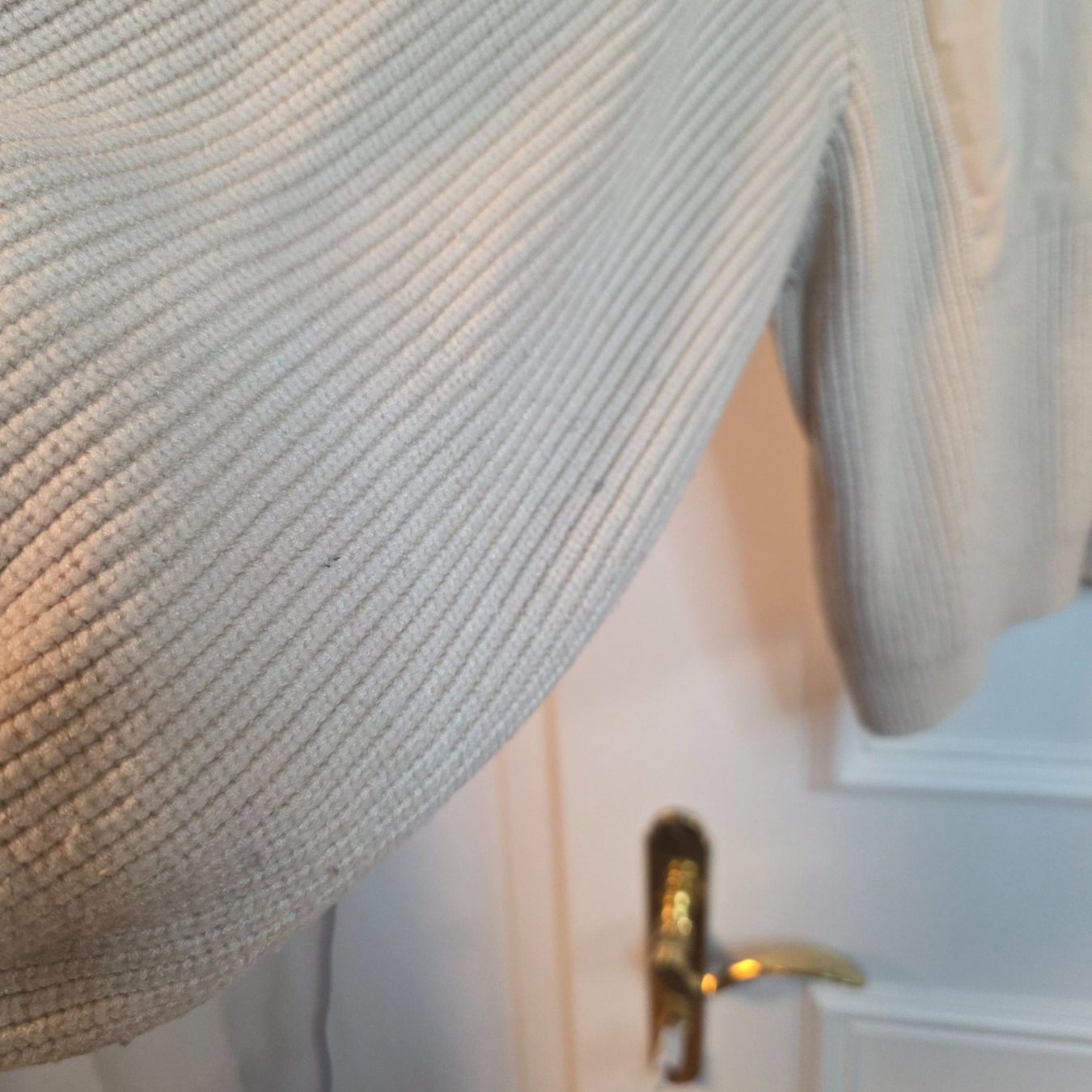 Pulls & Sweat-shirts: Oversize Pullover Creme mit Reißverschluss M/L – D'occasion à Wald ZH par CapLux 5