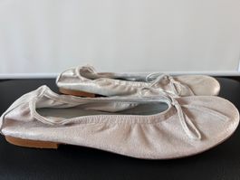 Liquidation- Ballerina, schmal geschnitten Gr.31,32,33,34