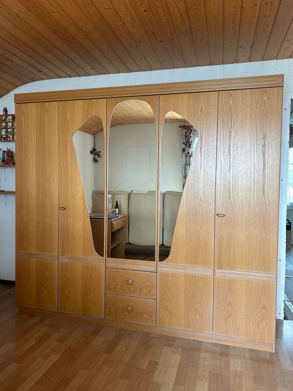 Armadi: Grosser Kleiderschrank mit Spiegel – Usato da Concise venduto da phi317 5