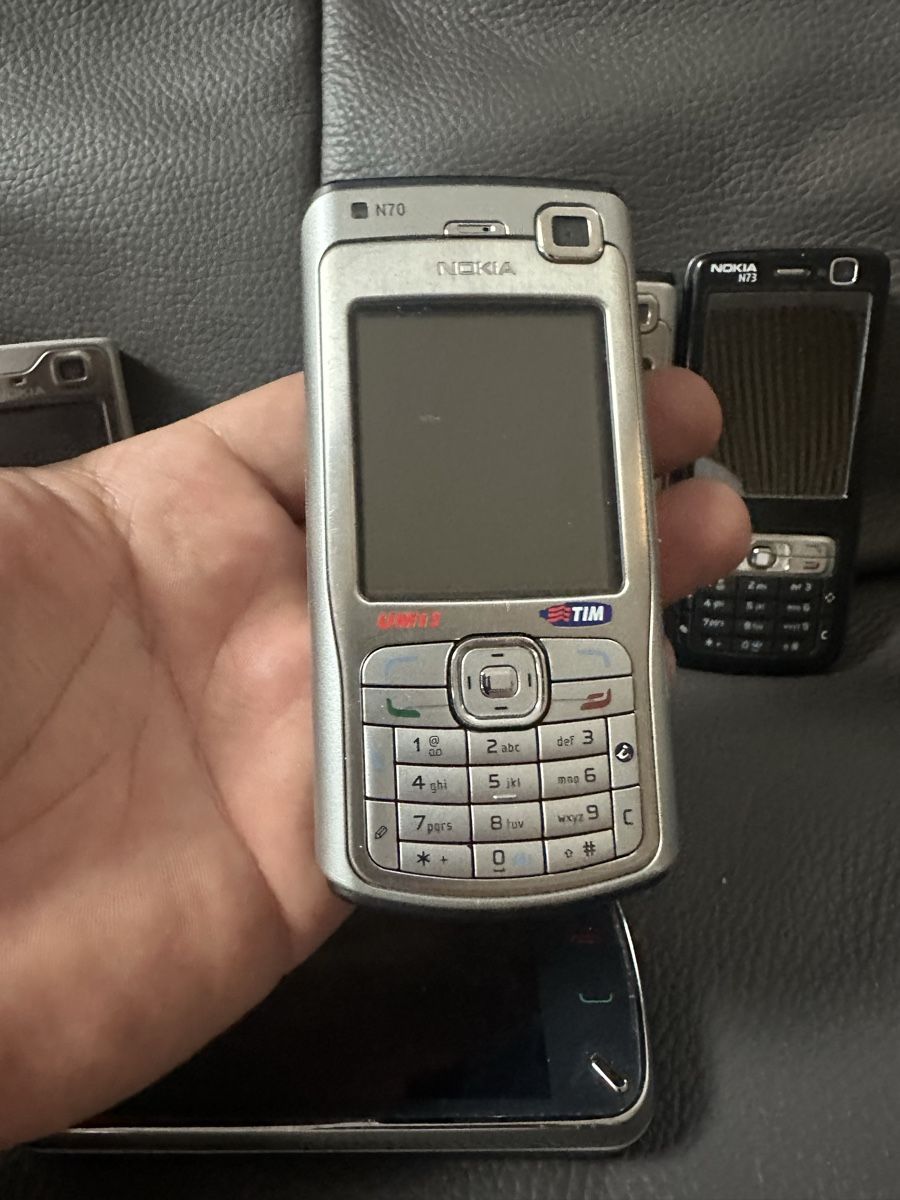 Nokia Telefoni cellulari / Smartphones: Nokia N Series 5x – Difettoso da Heerbrugg venduto da Amazon38 3