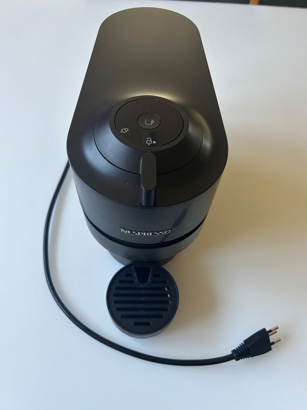Nespresso Kaffeemaschinen & Espressomaschinen: Nespresso Vertuo Pop, DeLonghi – Gebraucht aus Seuzach von del_w5vl