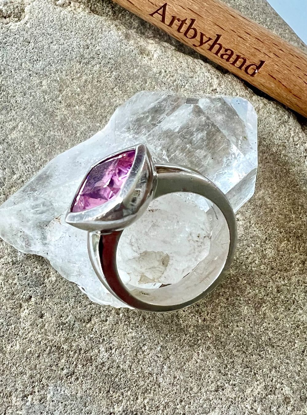 Anelli: Farbspiel: Silberring 925 mit grossem, facettiertem Amethyst – Usato da Ruswil venduto da artbyhand 7