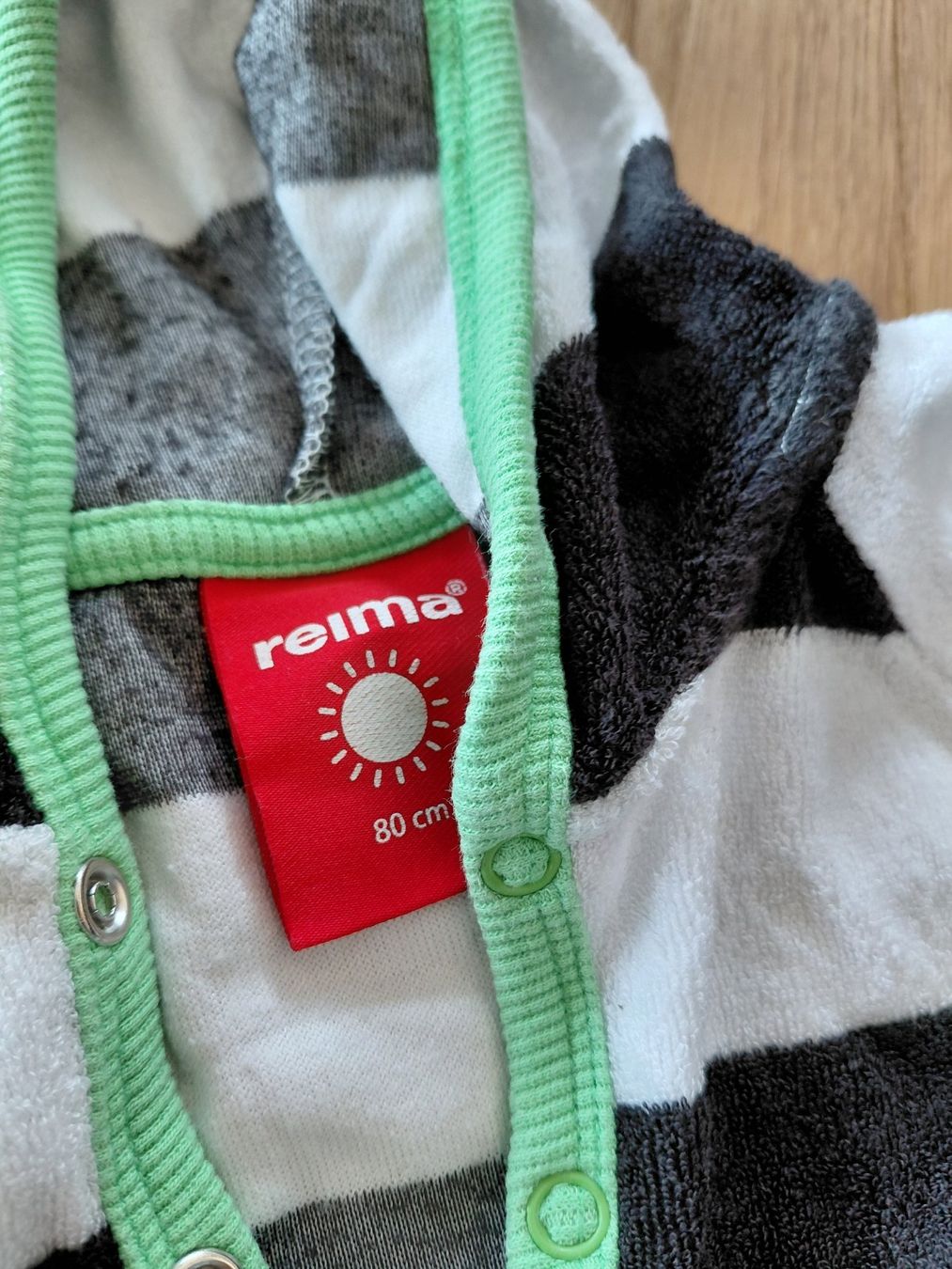Accappatoi: Badeponcho Reima Kinder Grösse 80 gestreift – Usato da Teufen AR venduto da JanineSG 1