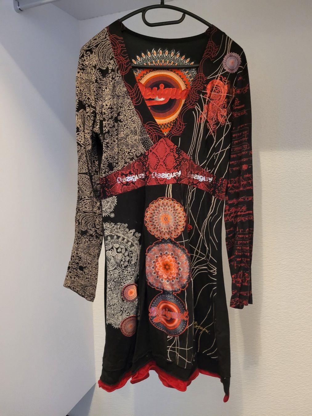 Vestiti: Kleid Desigual, Gr L – Usato da Sins venduto da dsto